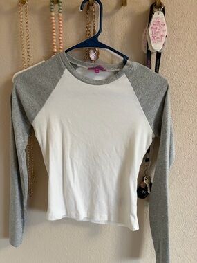 Edikted White Body Gray Raglan Long Sleeve Tee